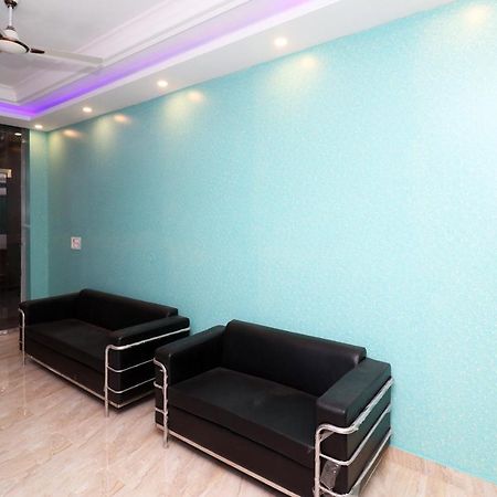 نيودلهي Oyo 25130 Hotel Royal Inn المظهر الخارجي الصورة
