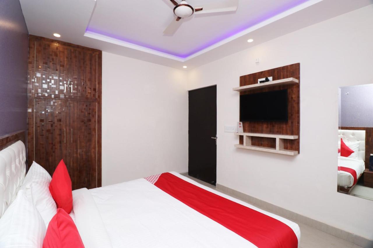 نيودلهي Oyo 25130 Hotel Royal Inn المظهر الخارجي الصورة